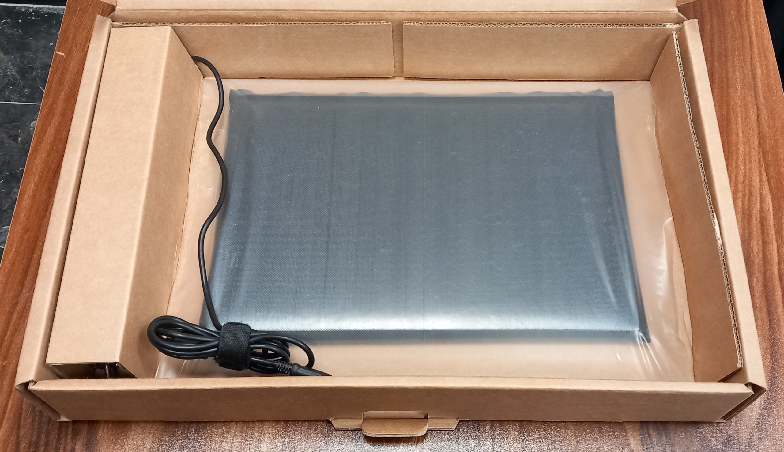 لپتاپ Dell Latitude 7490 - تصویر 2